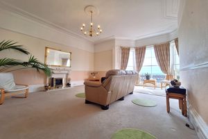 Sitting Room - click for photo gallery
